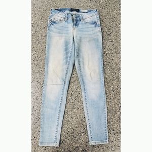 Aeropostale jegging size 0 short/court denim